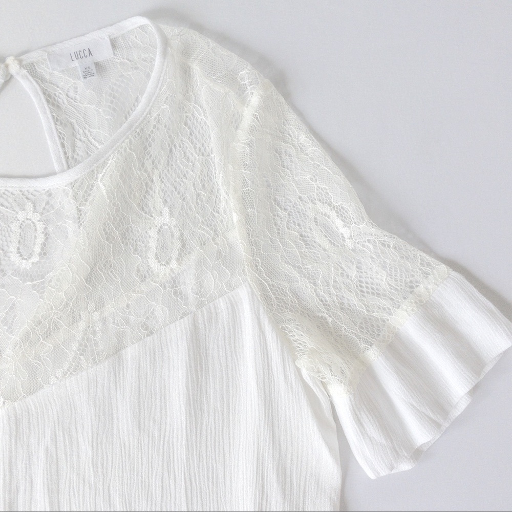 Luca Ivory Lace Accent Off White Lightweight Rayon Short Sleeves Top, NWOT, XS